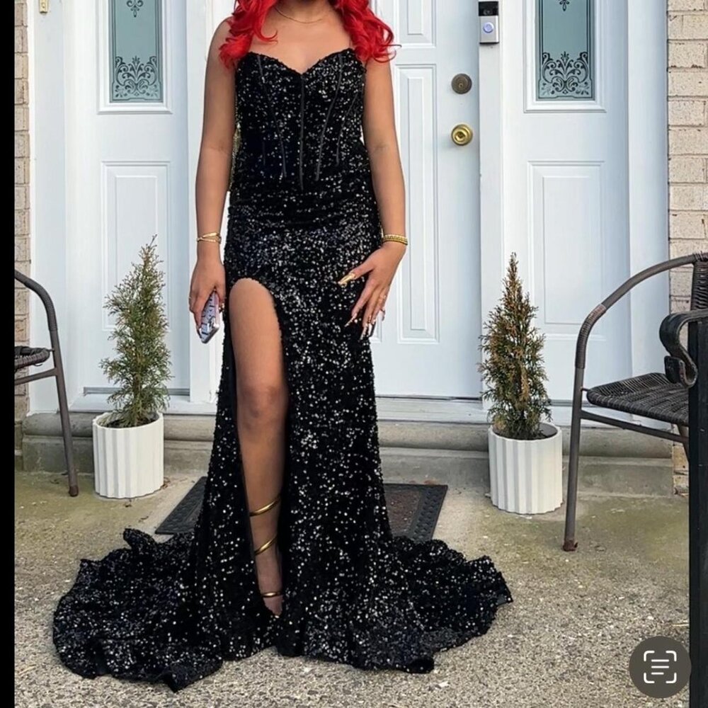 black corset prom dress